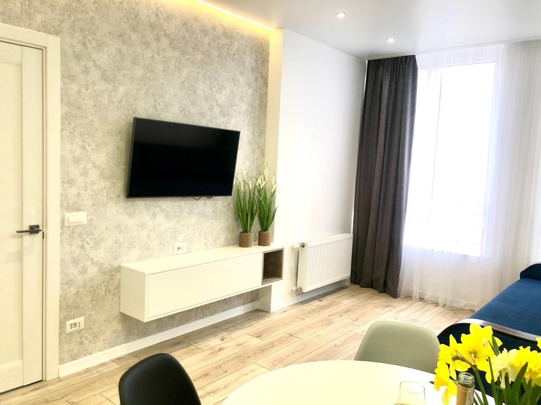 Osapart Beautiful Apartment In A Complex Semycvit ลวีฟ ภายนอก รูปภาพ
