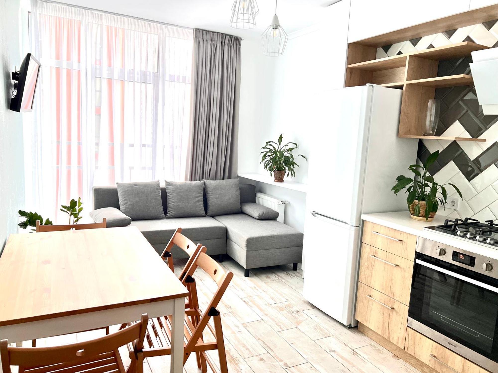 Osapart Beautiful Apartment In A Complex Semycvit ลวีฟ ภายนอก รูปภาพ